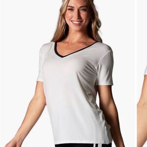 TAVI - Everyday V Neck Tee - Coconut with Black Accents - NWT